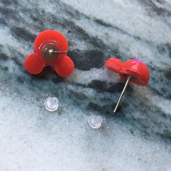 ๐Sale ๐2 for $10 NWOT red sparkle confetti mouse post earrings - Picture 4 of 4